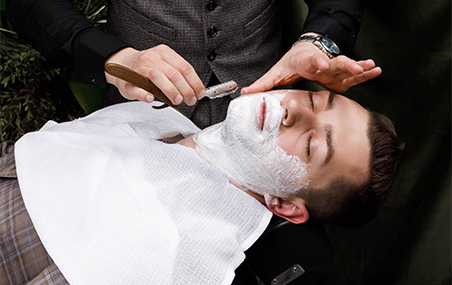 Королівське гоління в Impero Barbers Salon